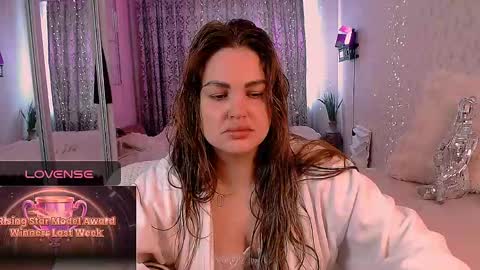 libra_mia online show from May 20, 7:03 am