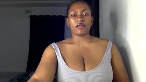 Snapshot of lick_my_pussyyy226651 chatting on October 7, 10:29 pm caira online show from October 7, 10:29 pm