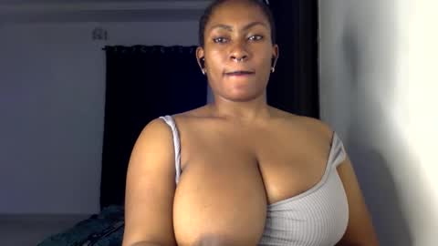 Snapshot of lick_my_pussyyy226651 chatting on October 10, 10:09 pm caira online show from October 10, 10:09 pm