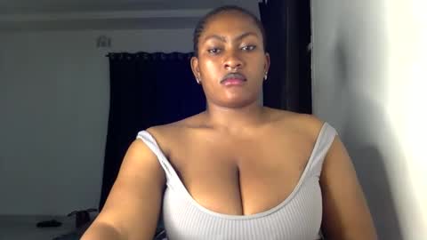 Snapshot of lick_my_pussyyy226651 chatting on October 27, 2:26 am caira online show from October 27, 2:26 am