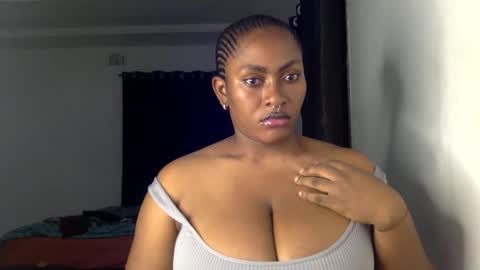 Snapshot of lick_my_pussyyy226651 chatting on November 18, 9:41 pm caira online show from November 18, 9:41 pm