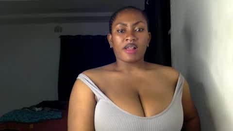 Snapshot of lick_my_pussyyy226651 chatting on November 25, 10:10 pm caira online show from November 25, 10:10 pm