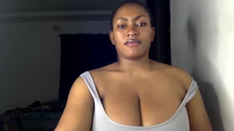 Snapshot of lick_my_pussyyy226651 chatting on December 20, 10:06 pm caira online show from December 20, 10:06 pm