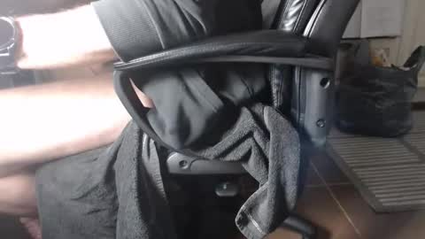 lickerxx46 online show from April 4, 5:32 pm