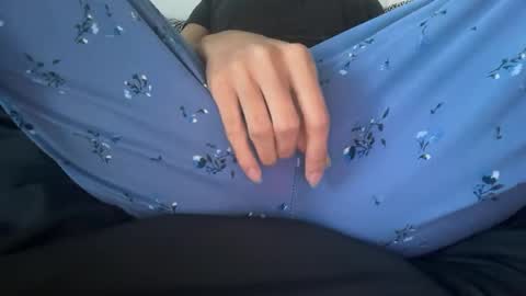 Snapshot of lickmypussy1007 chatting on November 3, 9:27 pm lickmypussy1007 online show from November 3, 9:27 pm