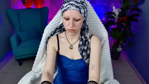 Hey My name is Lida online show from June 9, 9:32 am