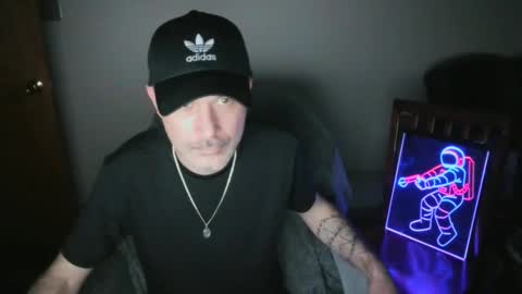 Snapshot of lieutenant85 chatting on January 22, 10:59 pm LT85 online show from January 22, 10:59 pm