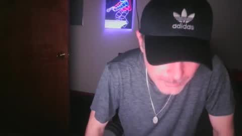 Snapshot of lieutenant85 chatting on October 4, 2:09 am LT85 online show from October 4, 2:09 am