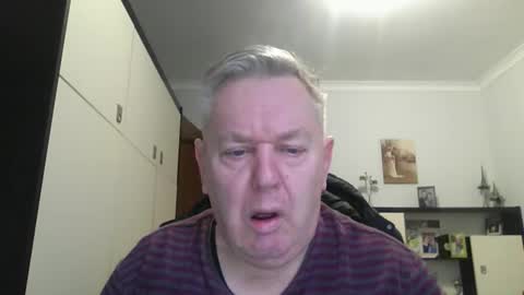 Snapshot of lieve60 chatting on February 21, 8:37 am Ronny Casters online show from February 21, 8:37 am