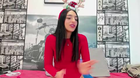 light_haze475096 online show from December 5, 3:41 pm