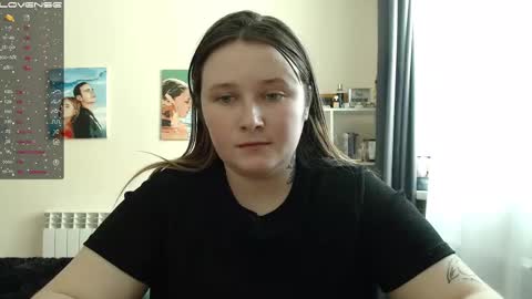 light_lunaa online show from February 23, 9:00 am