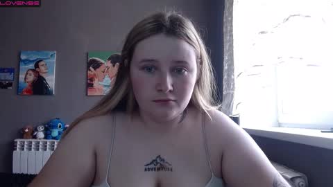 Snapshot of light_lunaa chatting on September 21, 7:10 am light_lunaa online show from September 21, 7:10 am