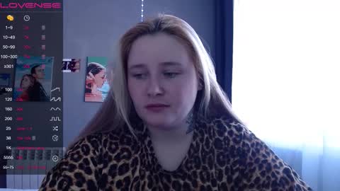 light_lunaa online show from November 16, 7:14 am