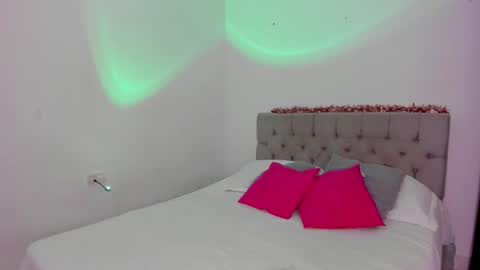 Maddie  online show from October 24, 12:08 am