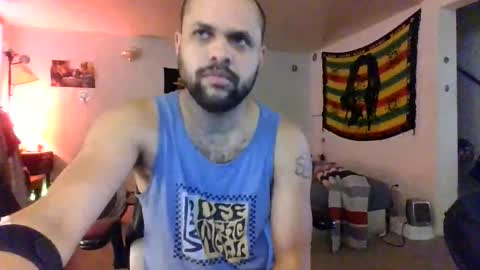 Snapshot of lightskinned666 chatting on April 9, 4:23 pm lightskinned666 online show from April 9, 4:23 pm