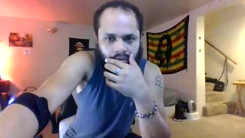 Snapshot of lightskinned666 chatting on May 31, 5:20 pm lightskinned666 online show from May 31, 5:20 pm