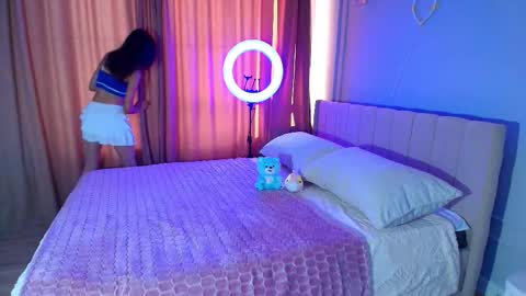 Snapshot of lihnpham chatting on November 23, 3:28 am Lihn Pham online show from November 23, 3:28 am