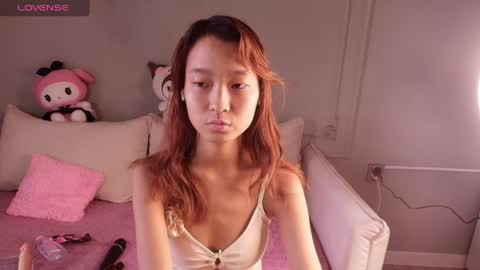 Snapshot of lihnpham chatting on April 3, 3:15 am Lihn Pham online show from April 3, 3:15 am