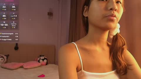 Snapshot of lihnpham chatting on April 15, 7:48 am Lihn Pham online show from April 15, 7:48 am