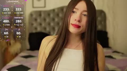 liiaa_moon online show from February 6, 7:06 pm