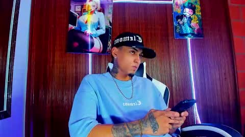 Daniel online show from February 6, 9:29 pm