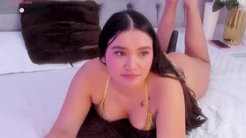 liiabloomm online show from May 17, 4:25 pm