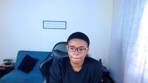 Liam online show from February 2, 9:35 pm