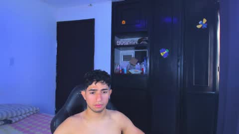 liiam_jesus online show from May 14, 2:13 pm