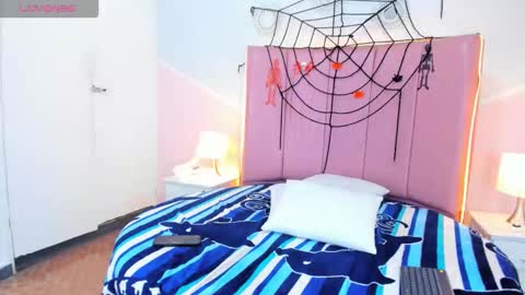 liiam_smith_ online show from October 29, 1:46 pm