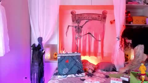 Snapshot of liiavega chatting on October 21, 11:44 am online show from October 21, 11:44 am