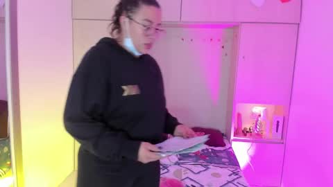 Snapshot of liiavega chatting on October 24, 11:39 am online show from October 24, 11:39 am