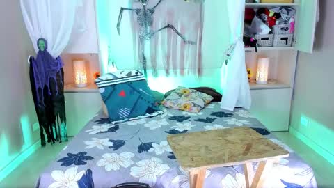 Snapshot of liiavega chatting on October 30, 11:44 am online show from October 30, 11:44 am