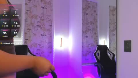 L I I L I I E online show from May 25, 6:58 pm