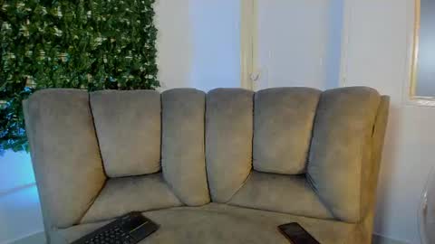 liilithstone online show from June 19, 2:38 am