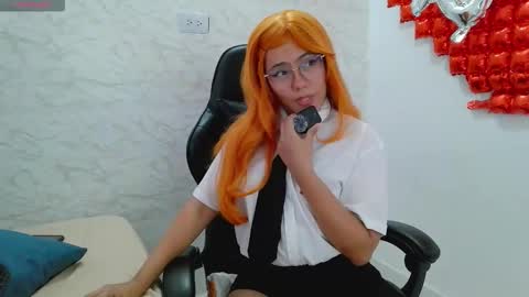 liindsaymoon online show from March 10, 9:53 pm
