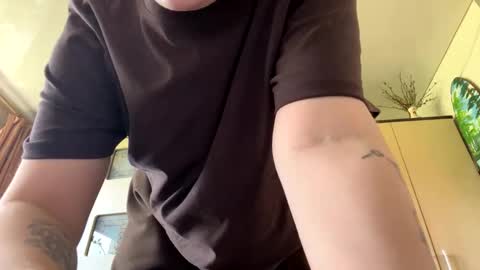 liissa207673 online show from May 16, 6:21 am