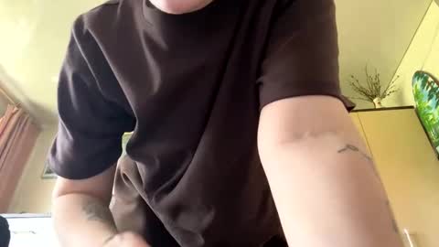 liissa207673 online show from May 16, 6:54 am