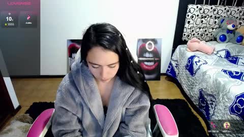 Snapshot of lika_little3 chatting on January 30, 11:11 am Liika online show from January 30, 11:11 am