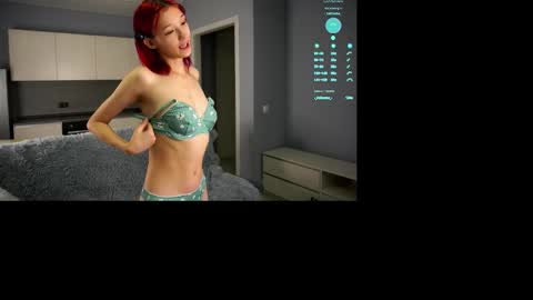 Snapshot of likalens chatting on October 8, 5:21 pm Emi online show from October 8, 5:21 pm