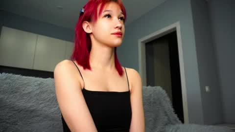 Snapshot of likalens chatting on October 14, 12:17 pm Emi online show from October 14, 12:17 pm