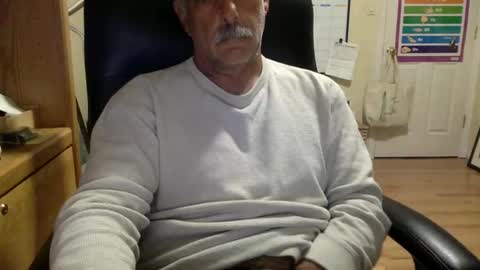 likefhot online show from November 13, 1:43 pm