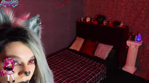 LikeMyAshe online show from October 3, 9:06 am