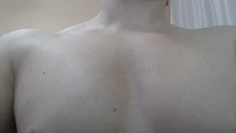 Snapshot of likwidator84 chatting on March 9, 11:36 am Maximus online show from March 9, 11:36 am