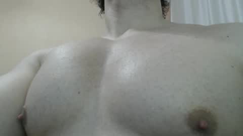 Snapshot of likwidator84 chatting on March 26, 11:16 am Maximus online show from March 26, 11:16 am