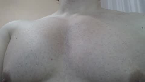 Snapshot of likwidator84 chatting on April 1, 12:17 pm Maximus online show from April 1, 12:17 pm