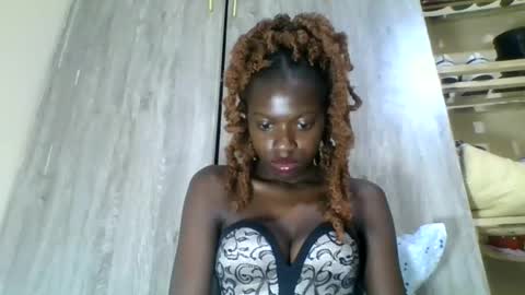 lil6041 online show from October 23, 9:30 am