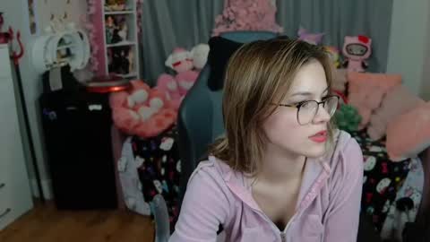 Snapshot of lil__bunny2005 chatting on February 24, 4:16 am Lil Bunny online show from February 24, 4:16 am