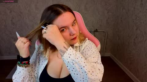 Lil online show from April 2, 1:03 am