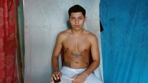 lil_condor_baby online show from September 22, 9:39 pm