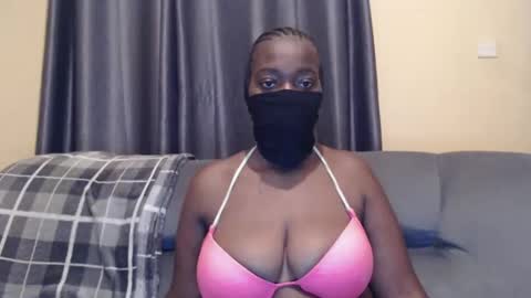 Snapshot of lil_cutiee chatting on March 2, 8:48 am Lilcutiee online show from March 2, 8:48 am